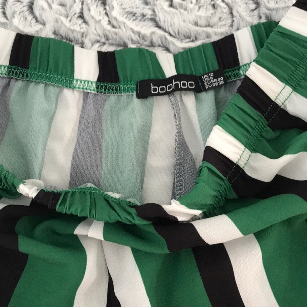 Green Stripe Short - Picture 2 of 3